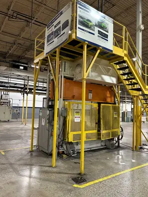 Pre-owned EAGLE, Hydraulic, 4 Post PRESS 200 Ton capacity