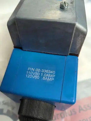 New | in-Stock VICKERS DG4V4-012N-M-W-B5-10 Solenoid Valves | Surplus Asset Holdings #1218735
