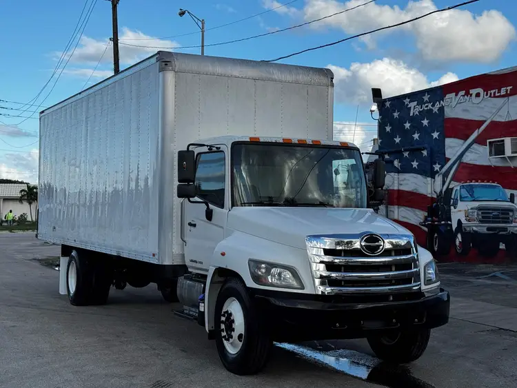 Used 2019 HINO 268 Box trucks Florida US | Truck and Van Outlet #1509125