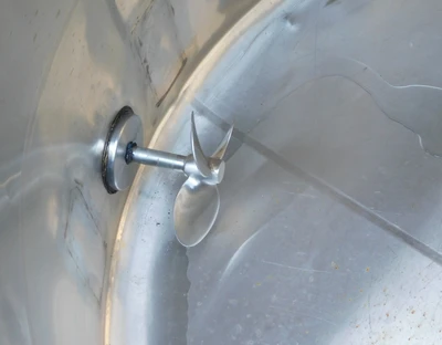 USED 1500 GALLON MIXING TANK 1500 GALLON