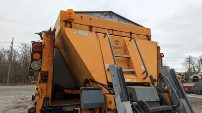 USED 2005 INTERNATIONAL WORKSTAR 7400