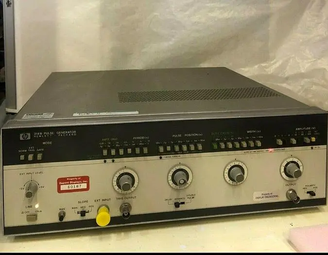 HEWLETT PACKARD 214B PULSE GENERATOR