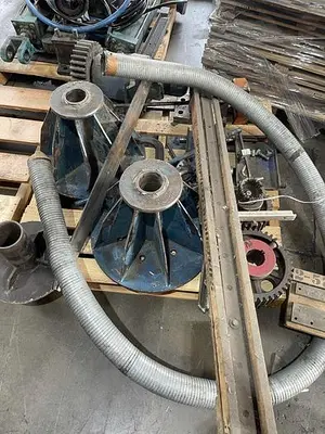 USED CORE CHUCKS VARIOUS SIZES