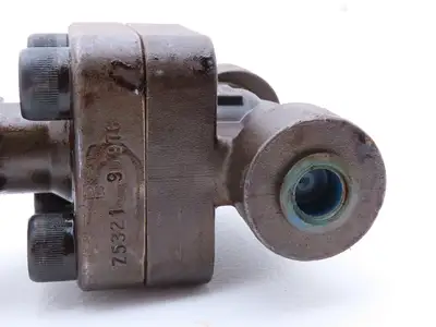 Powell C2221 B2 C1 Globe Valve 1/4" Socket Weld Rising Stem Carbon Class 1500