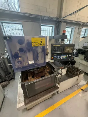 USED 2000 FANUC ROBOCUT ALPHA-0IA