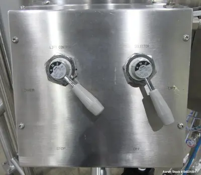 Buy Used Apache Stainless Agitated Reactor – 200 Liter, 316/304 SS, Vertical