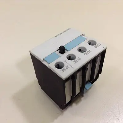 USED SIEMENS 3RH1 921-1LA11