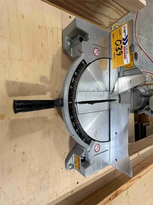 Used MAKITA LS1040 Cross Cut Saws Colorado US | MachineryMax #1518895