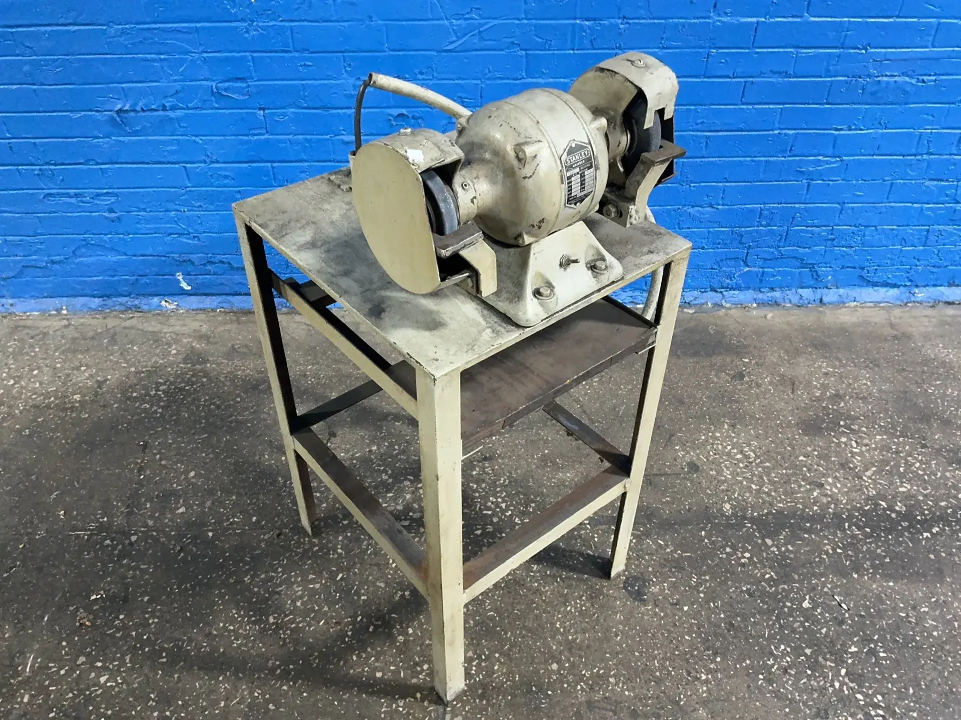 Used STANLEY 266A Pedestal Type Grinders (Double End) Ohio US | HGR 24 #1542136