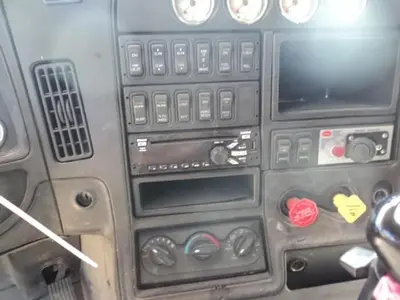 Used 2013 INTERNATIONAL PROSTAR Conventional trucks Manitoba CA | Conquest Truck & Auto Sales #1421380