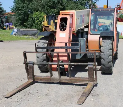 JLG Telescopic Articulating Forklift Telehandler  G 943 A