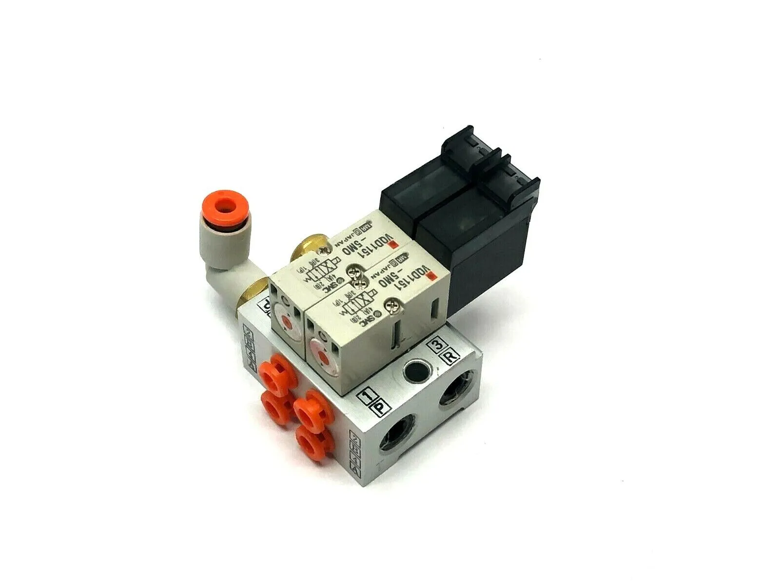 VV4QD15-02N3T VDQ1151-5MO | SMC VV4QD15-02N3T Manifold Base w/ VDQ1151-5MO Solenoid Valves - Used