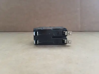 Used SQUARE D QOB250 Switchgears British Columbia CA | Lenmark #1438604