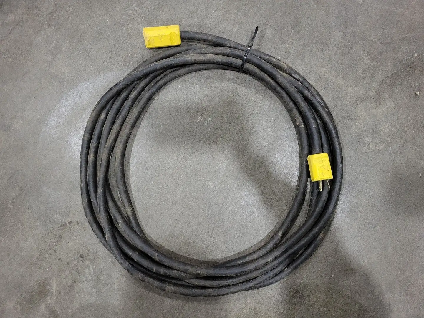 25 ft SOOW Power Extension Cord 12/3 AWG 15A 125V