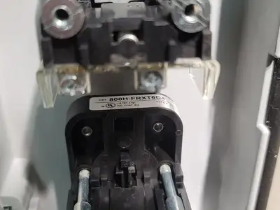 USED ALLEN-BRADLEY 800H-2HZ4Y