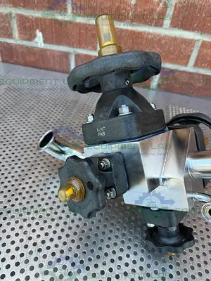 USED 4 ITT PURE-FLO STAINLESS STEEL DIAPHRAGM VALVES W/ 1.5" TO 1/2" SANITARY FITTING