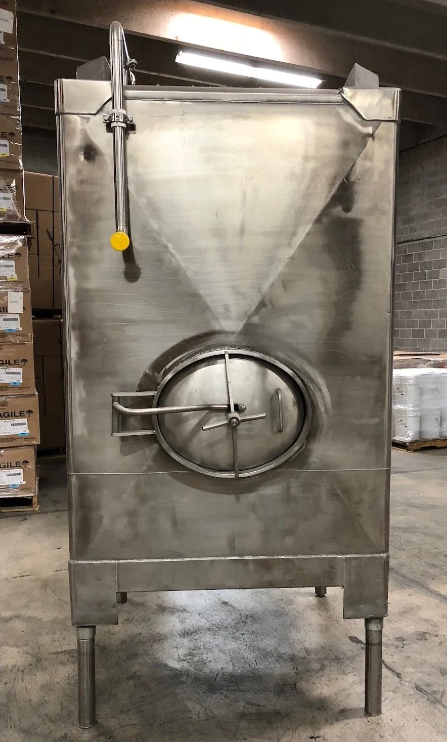 USED MUELLER Dairy Tanks