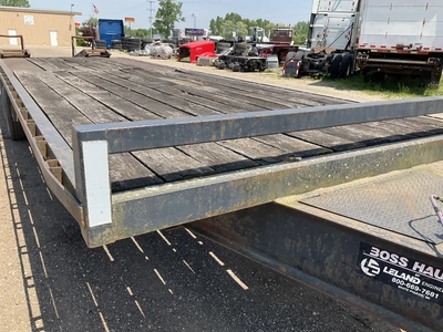 2005 Leland 30’ Tag Trailer