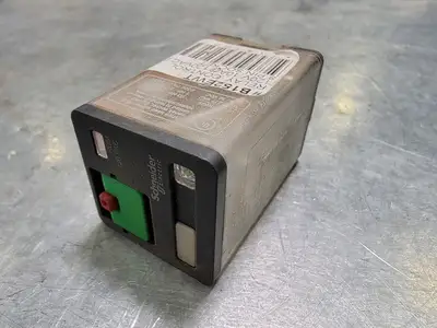NEW SCHNEIDER ELECTRIC RUMC22F7