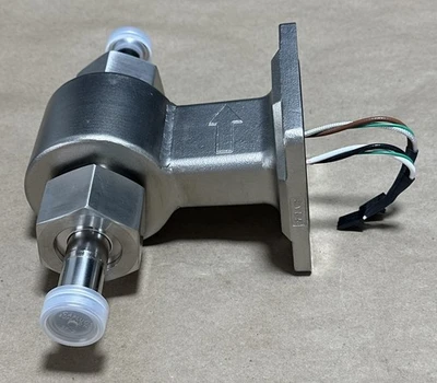 NEW Emerson Rosemount 8721ASA005XA2N0AHQ4Q8