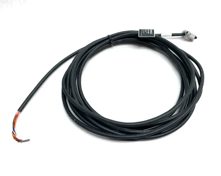Used KEYENCE SAFETY CURTAIN MAIN UNIT CONNECTION CABLE 5M NPN Cable & Wire | Maverick Industrial Sales #1104247