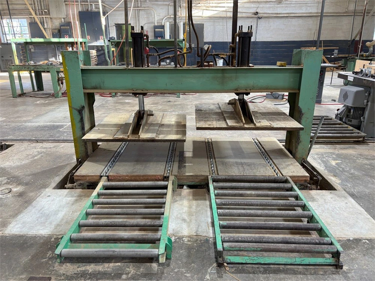Used _UNKNOWN_ _UNKNOWN_ Laminating Presses British Columbia CA | Coast Machinery Group #913501
