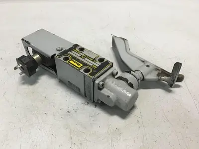 USED PARKER D1VML4HN107XB100