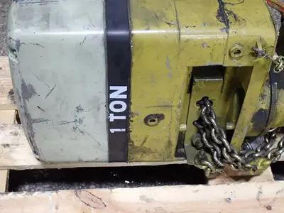 Yale 1 Ton Air Hoist