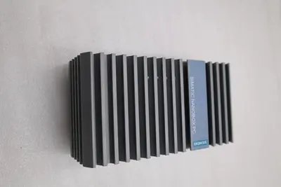 Siemens Simatic IPC227E Industrial PC 6ES7647-8BB21-7RA1 STOCK K-1122-A