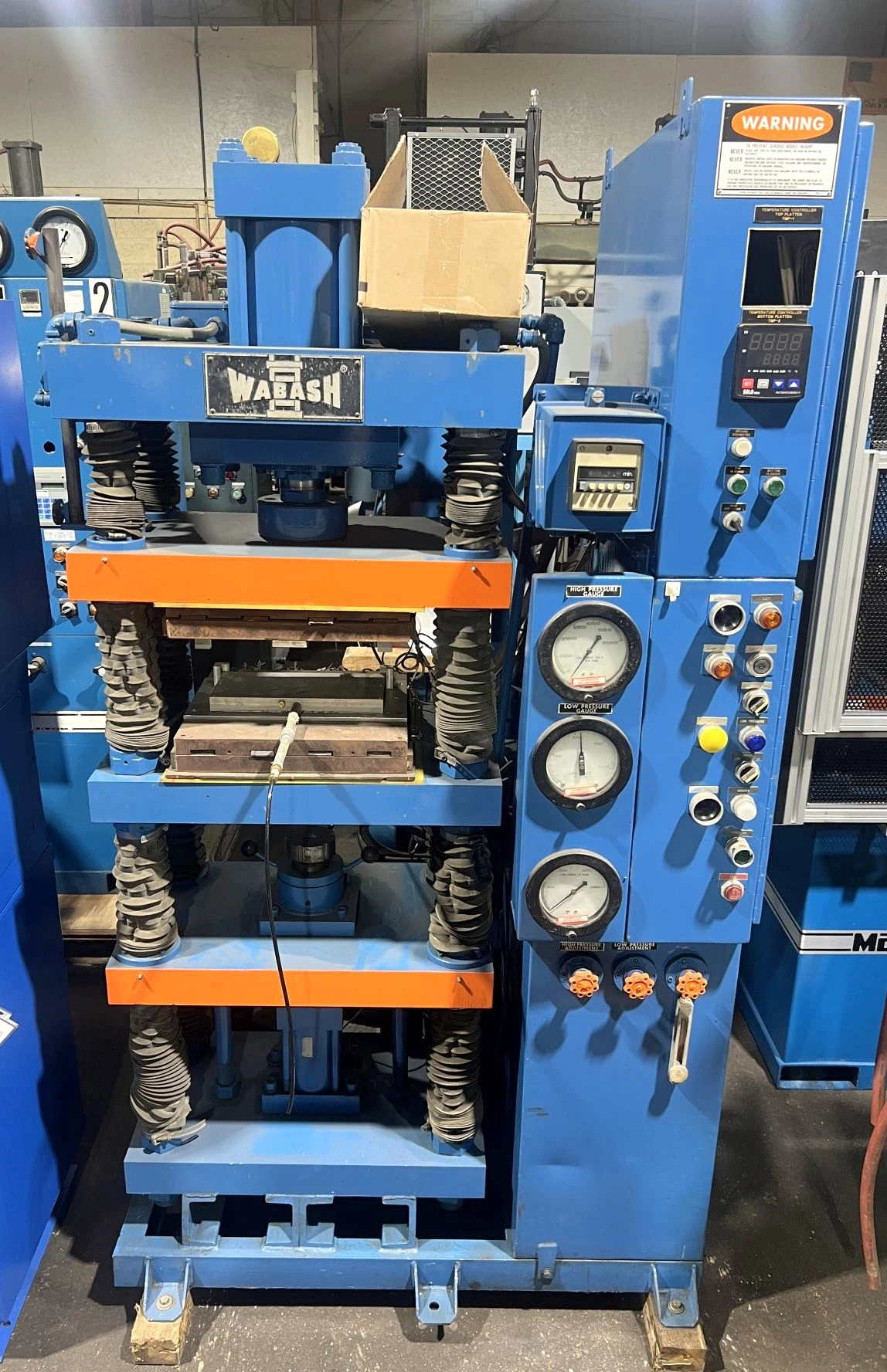 USED WABASH WABASH 35-221-SMX PRESS