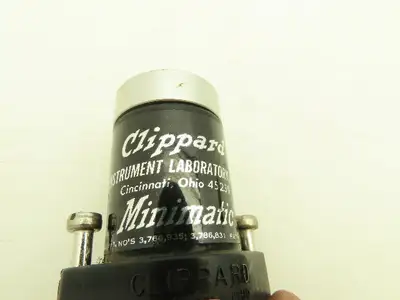 Clippard R441 Minimatic 4-Way Valve Air Pneumatic Lot of 2