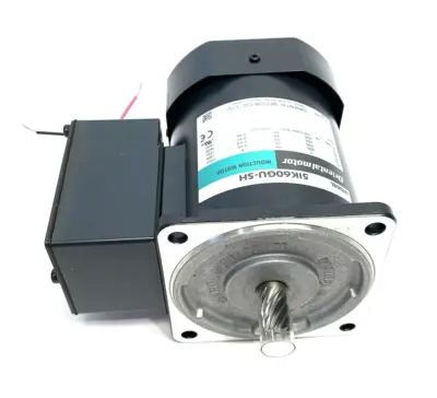 USED ORIENTAL MOTOR WORLD K SERIES INDUCTION MOTOR, 3-PHASE 60 W (1/12 HP)