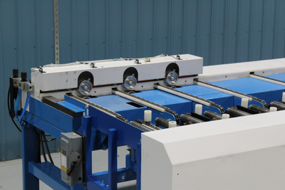 Ultimizers S-Transfer Lateral Infeed for Optimizing Saw
