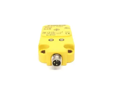 4690210, Ni20-Q14-AP6X2-V1131 | Turck Ni20-Q14-AP6X2-V1131 Rectangular Inductive Sensor M8 Male 3-Pin 4690210 - Used