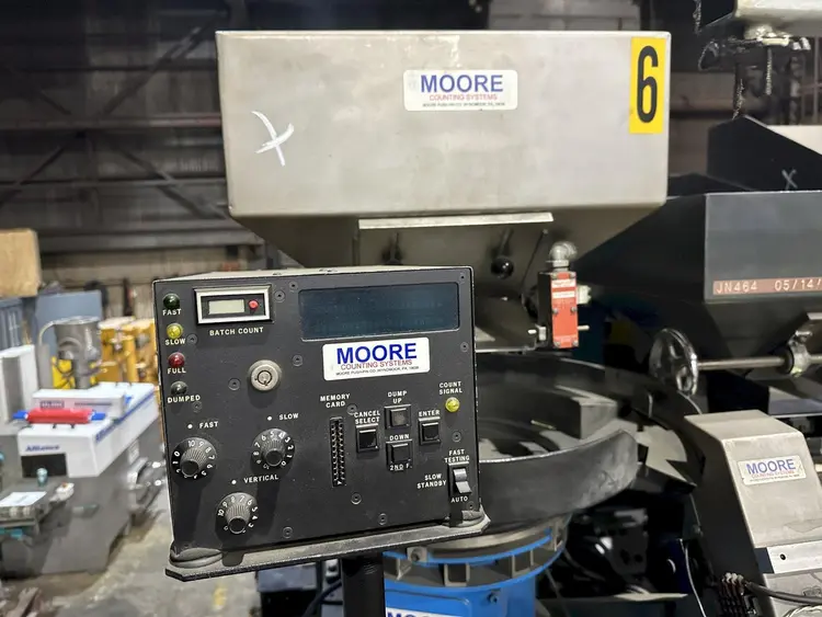 Used MOORE _UNKNOWN_ Vibratory Bowl Feeder Ohio US | Yoder Brothers machinery #444445
