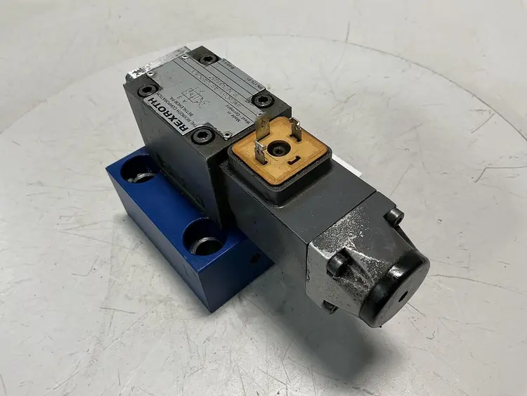 Used REXROTH 4WE6D51/AG24N9K4/V Valves/Fittings Michigan US | Ideal Machinery #689475