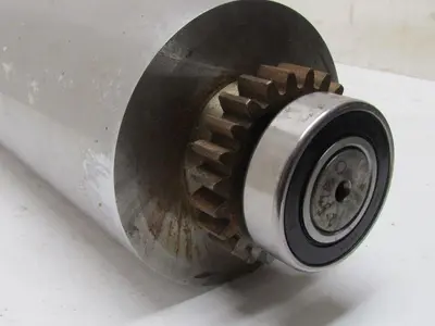 Sprocket Drive Steel Conveyor Roller 100mm Dia 565mm Long 8mm Pitch 635mm BF