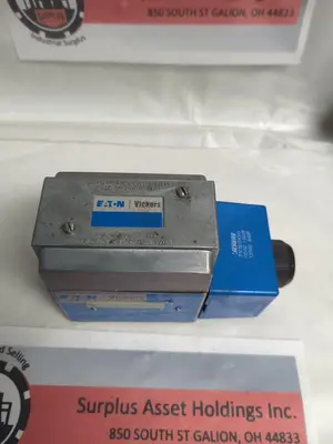 Used VICKERS DG4V4012AMWB510 Pump & Valve Parts Ohio US | Surplus Asset Holdings #1242206