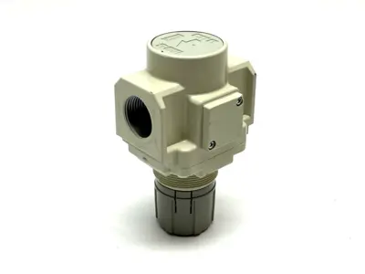 AR40K-N06-Z-B | SMC  Regulator Modular 3/4" NPT - Used