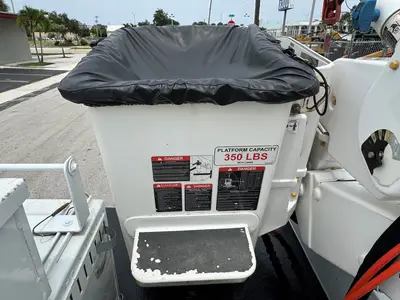 Used 2017 ALTEC AT41M Bucket (boom) trucks Florida US | Truck and Van Outlet #1509184