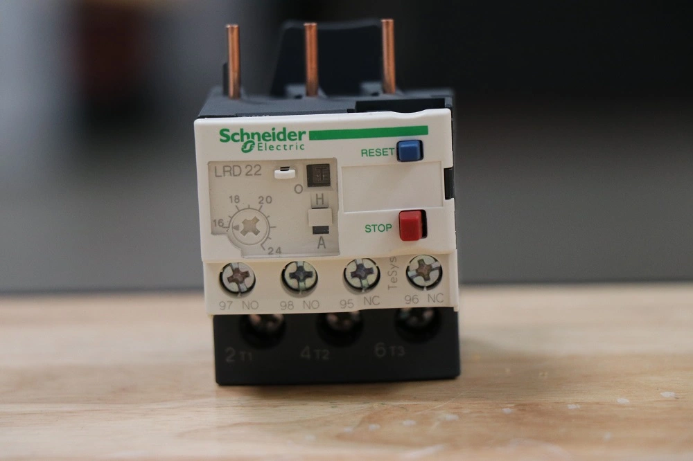 Thompson Machinery Overload Relay 16-24 AMP - Telemecanique