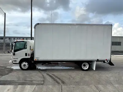 Used 2023 ISUZU NPR HD Box trucks Florida US | Truck and Van Outlet #1509234