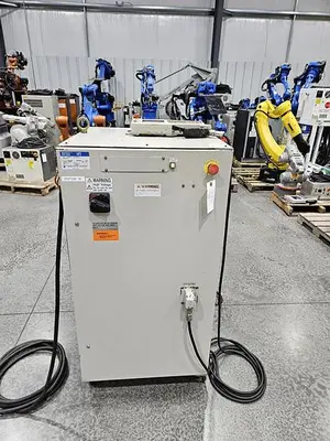 USED 2006 YASKAWA MOTOMAN HP3