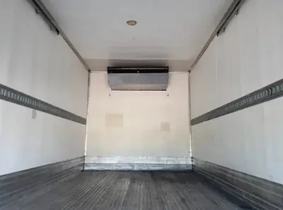 Used 2018 ISUZU NPR XD Reefer Trucks Florida US | Truck and Van Outlet #1509182