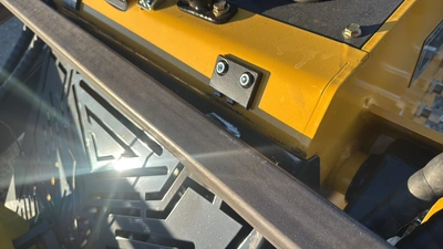 SKID STEER LOADER	SDLANCH	2025	Unused	SDLL64 See Hood Damage