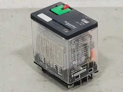 NEW SCHNEIDER ELECTRIC RPM42F7
