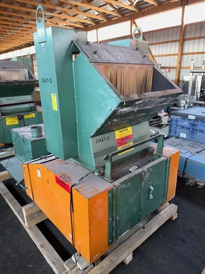 1999 LR SYSTEMS GRINDERS SG500/BD18 Reprocessing Equipment, Grinders
Granulators | Mark One Machinery (9)