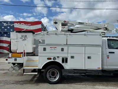 Used 2017 RAM 5500 Bucket (boom) trucks Florida US | Truck and Van Outlet #1509138