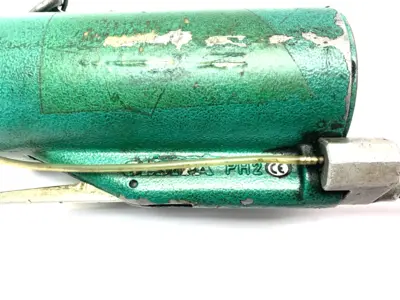 USED GESIPA PNEUMATIC RIVET TOOL 7 BAR 100PSI