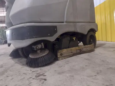 ADVANCE MODEL #CONDOR X4030C ECOFLEX FLOOR SCRUBBER: STOCK #21127